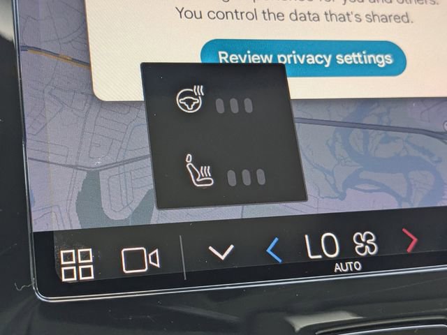 New 2025 Volvo XC40 B5 Plus w/ Protection Package Premier image 29