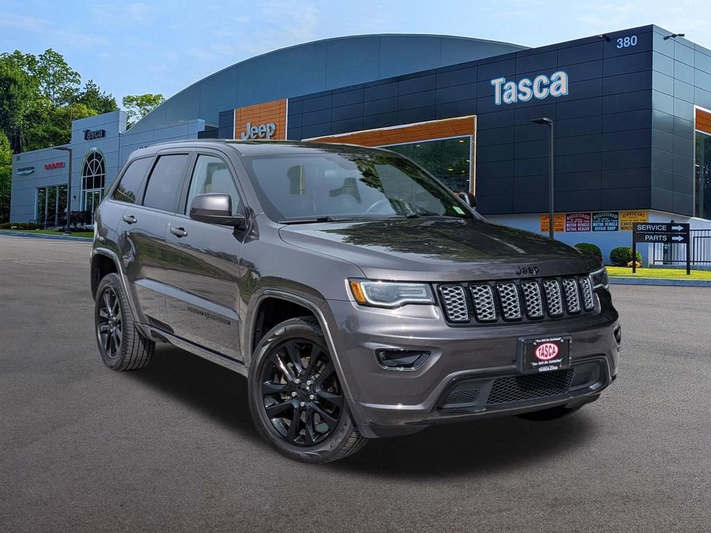 Used 2021 Jeep Grand Cherokee Laredo X AWD/4WD image 1
