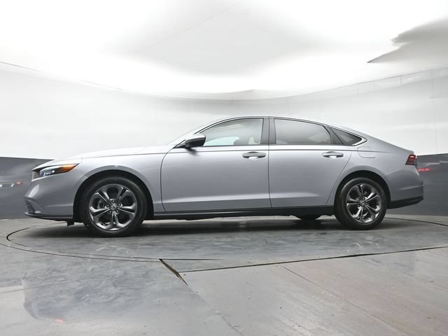 Used 2023 Honda Accord EX image 26