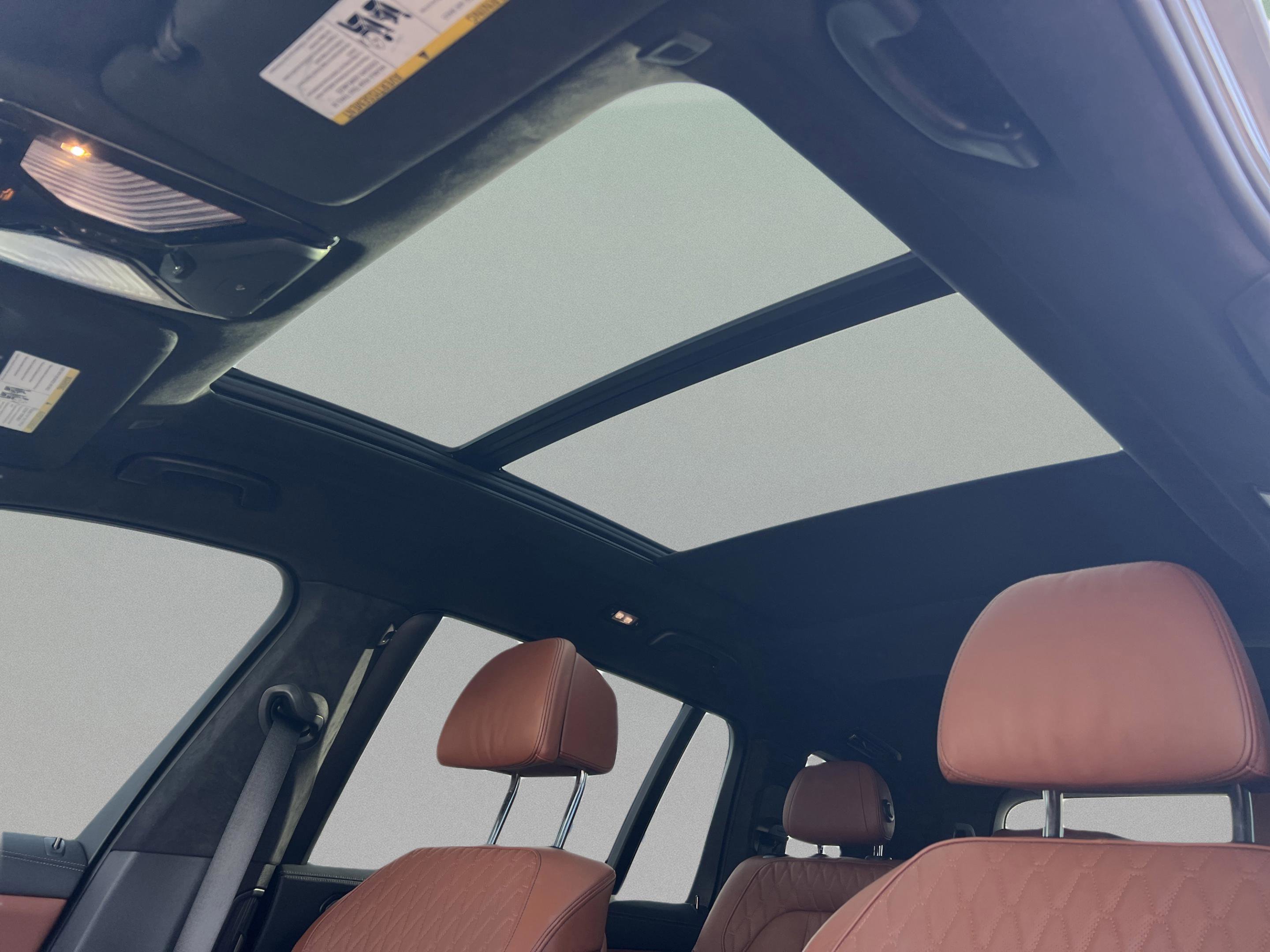 Used 2024 BMW X7 M60i image 9