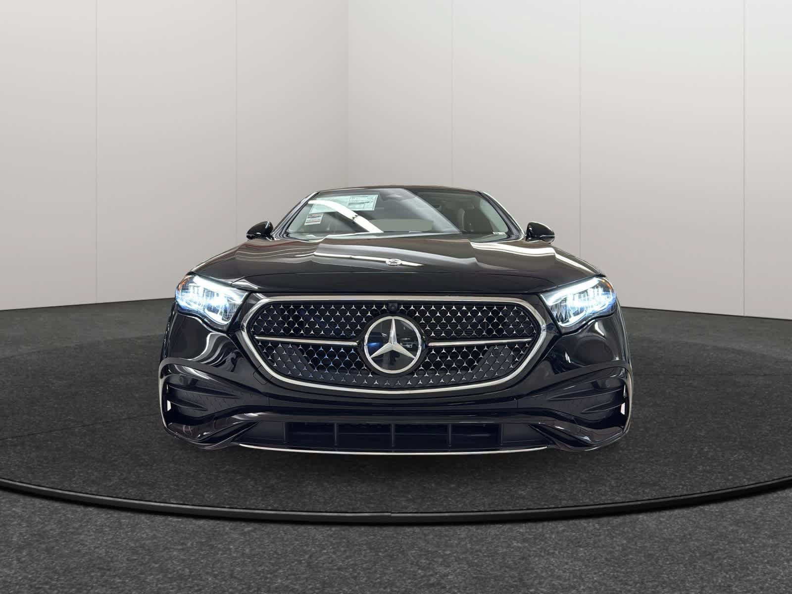 New 2026 Mercedes-Benz E 350 4MATIC Sedan image 2