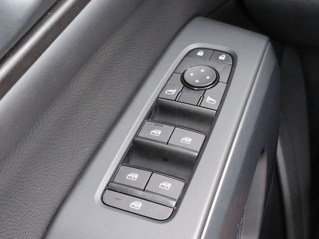 Used 2023 Nissan Pathfinder Rock Creek AWD/4WD image 23