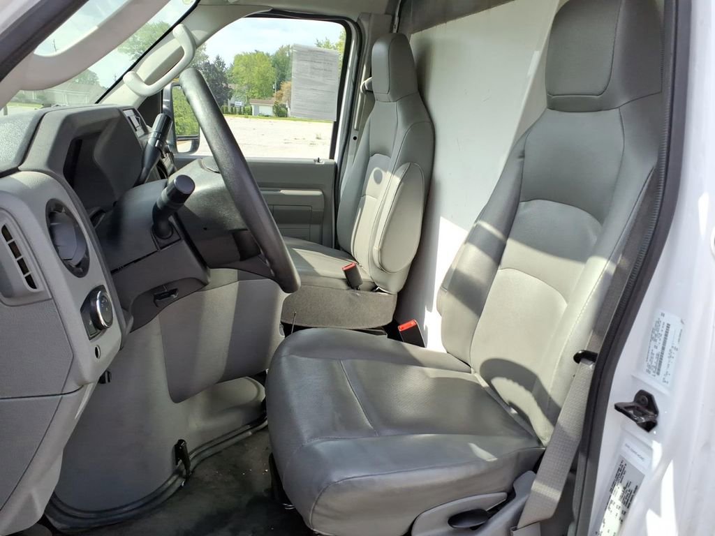 Used 2023 Ford E-350 and Econoline 350 Super Duty w/ Power Windows & Locks Group RWD image 3
