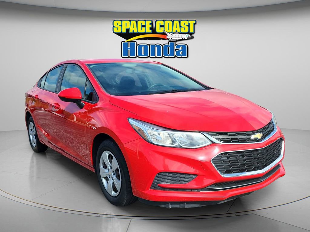 Used 2017 Chevrolet Cruze LS image 2