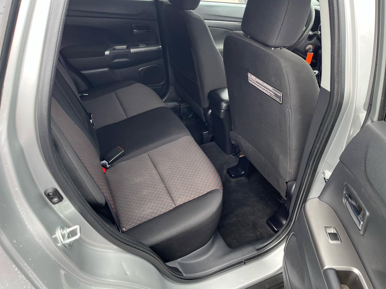 Used 2018 Mitsubishi Outlander Sport ES FWD image 30