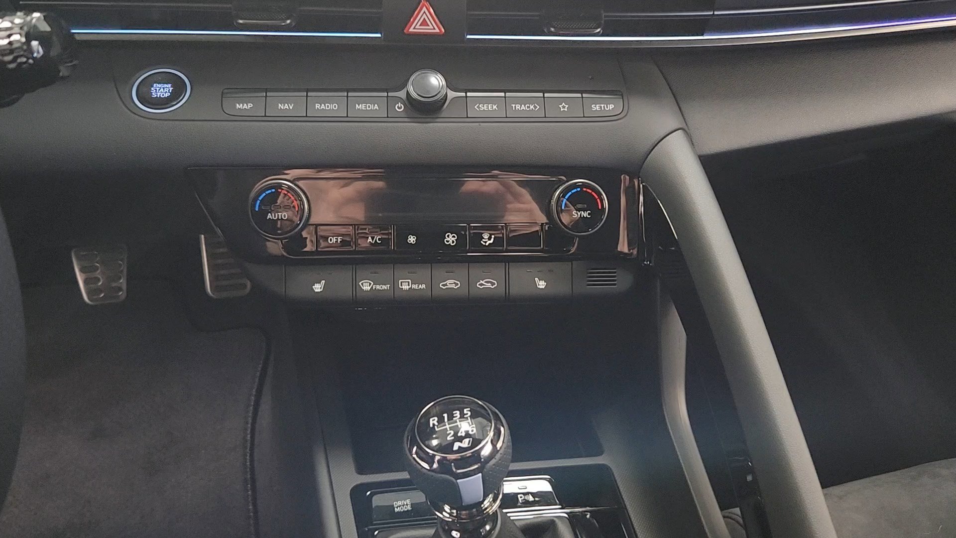 New 2026 Hyundai Elantra N FWD image 14