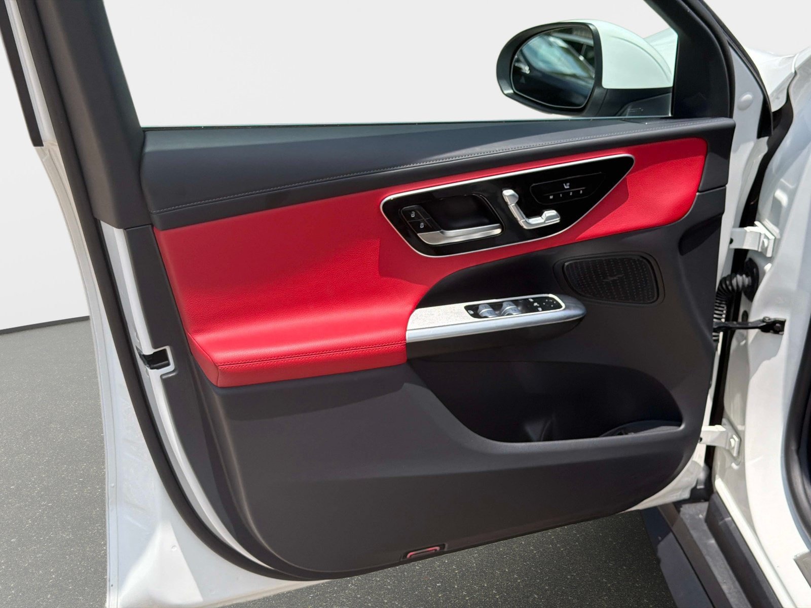 Certified 2024 Mercedes-Benz GLC 300 image 16