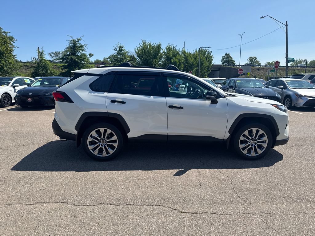 Used 2022 Toyota RAV4 Limited AWD/4WD image 10