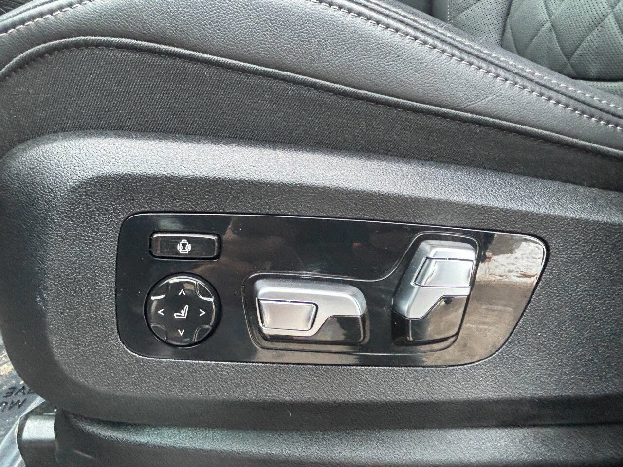 Used 2026 BMW X5 xDrive40i image 26