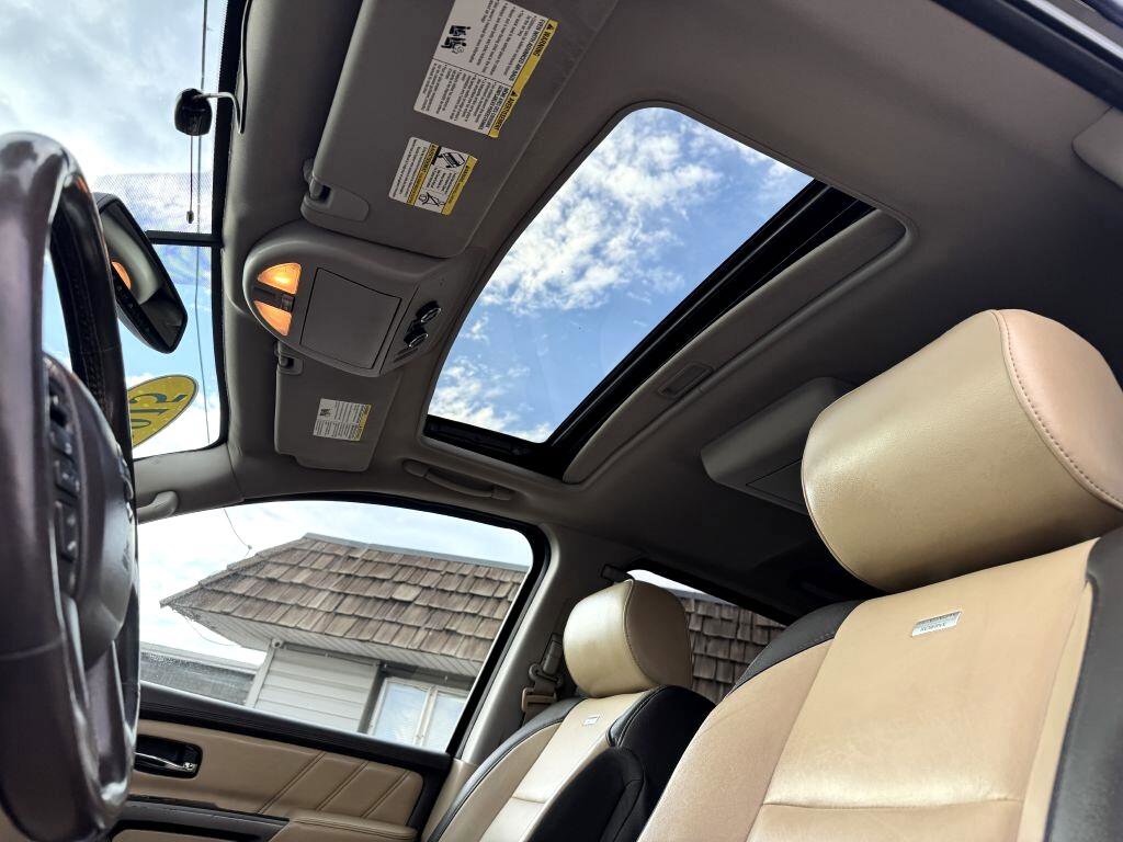 Used 2015 Nissan Armada Platinum image 17