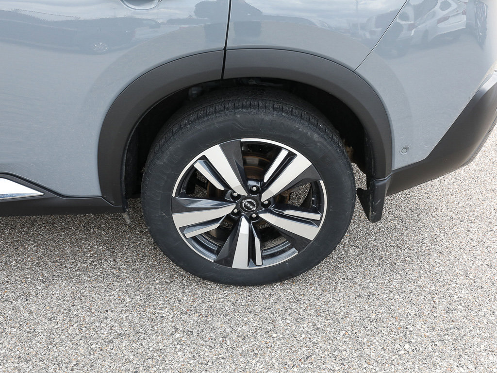 Used 2023 Nissan Rogue SL w/ SL Premium Package image 6