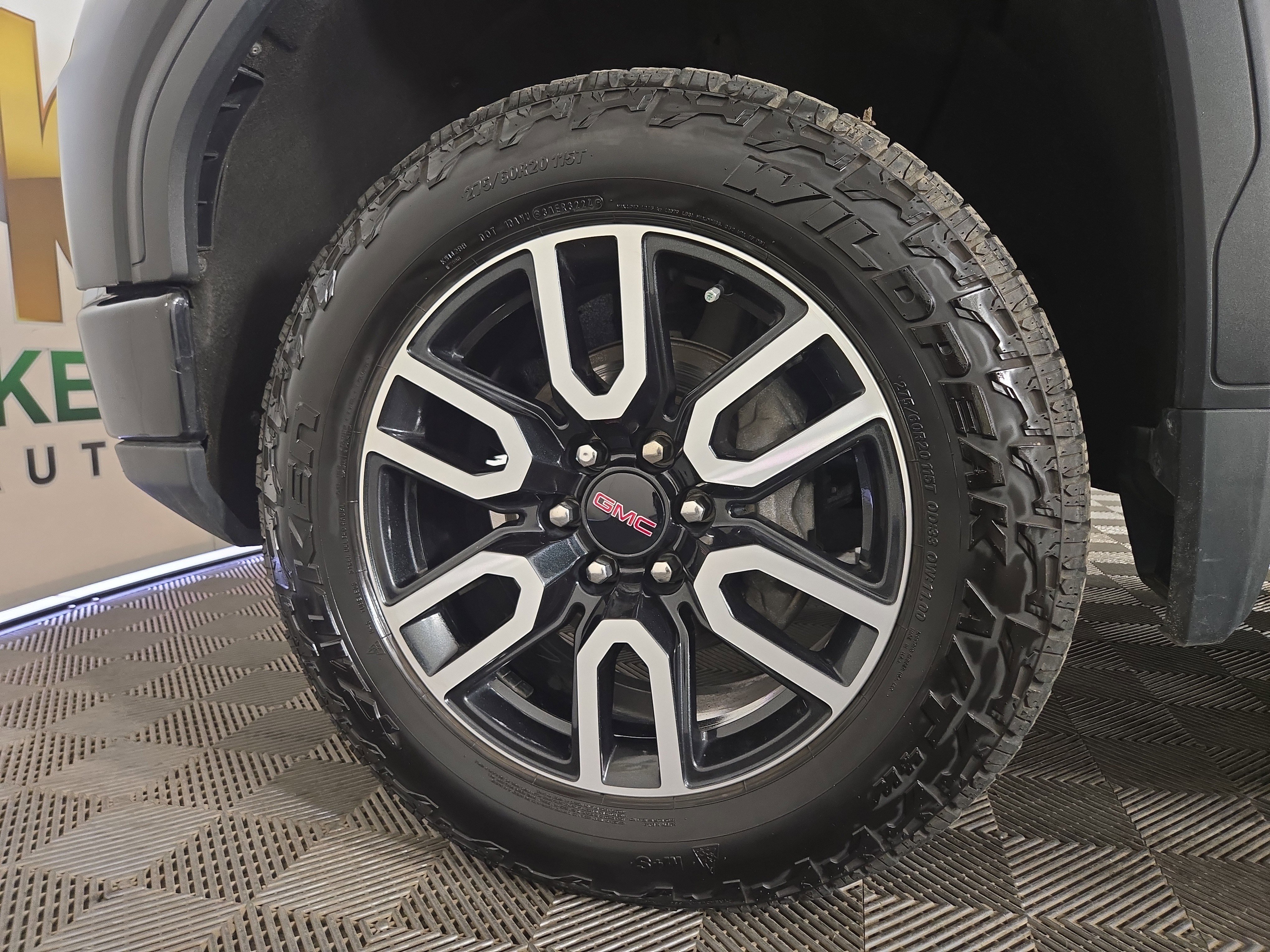 Certified 2024 GMC Sierra 1500 AT4 w/ Technology Package AWD/4WD image 32
