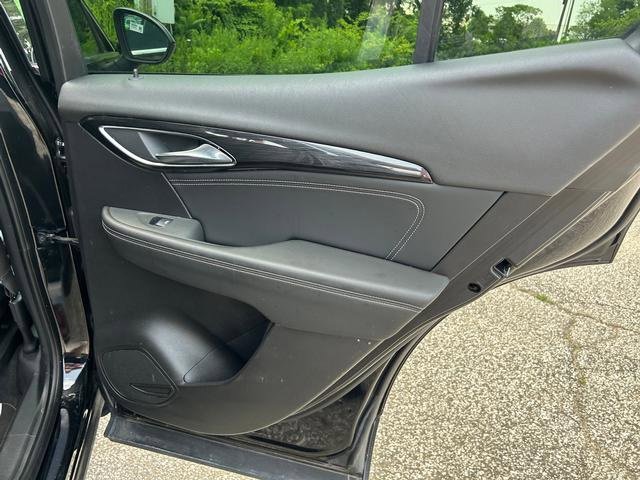 Used 2023 Buick Envision Preferred image 27