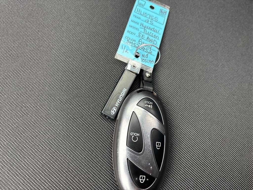 Certified 2025 Hyundai Tucson SE image 36