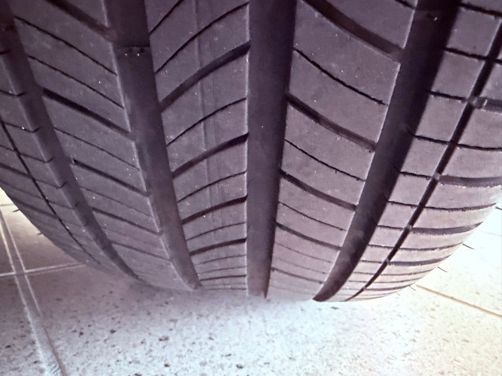 Certified 2024 Lexus ES 250 w/ Premium Package image 16