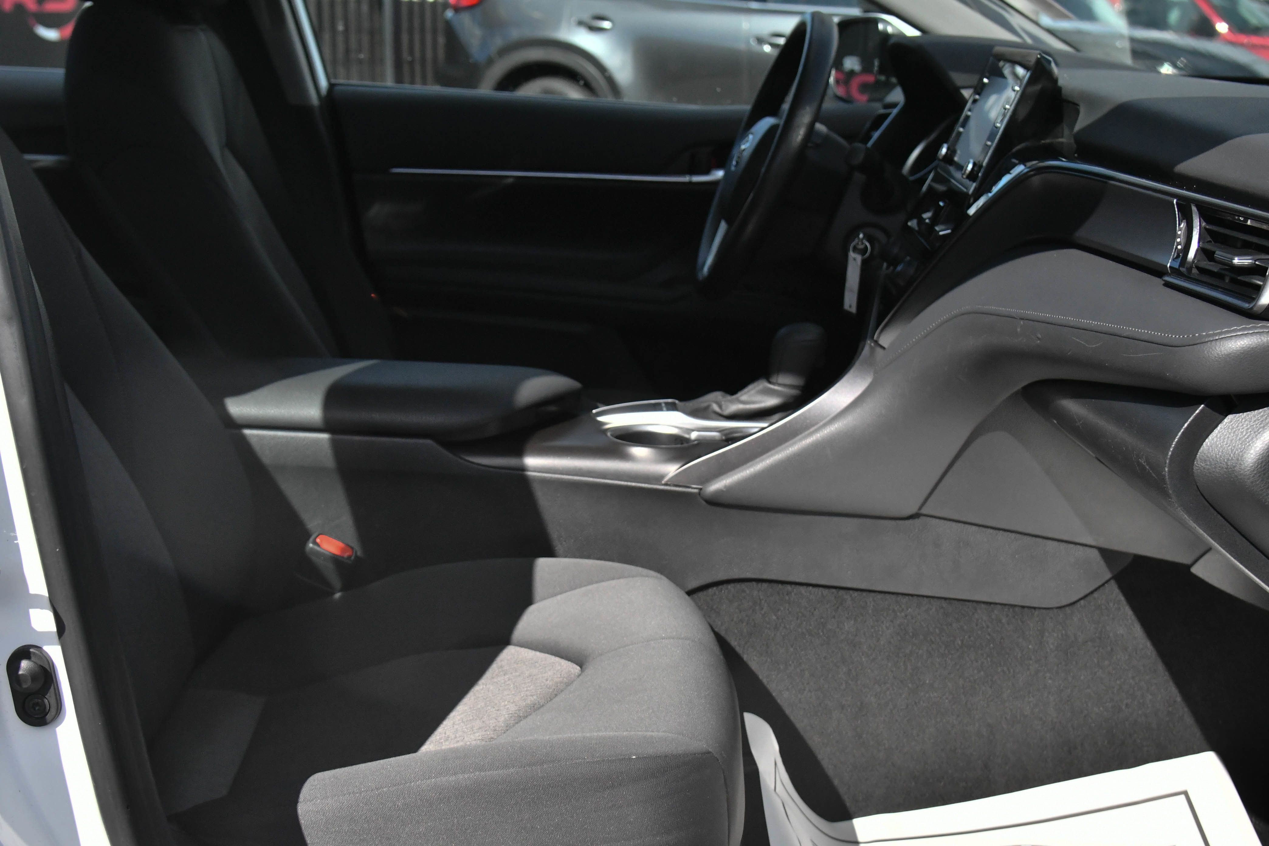 Used 2024 Toyota Camry LE image 39