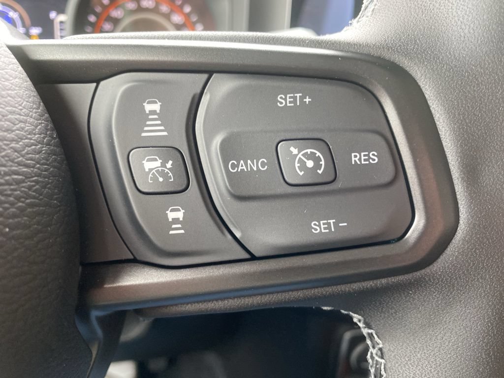 New 2025 Jeep Gladiator Sport AWD/4WD image 18