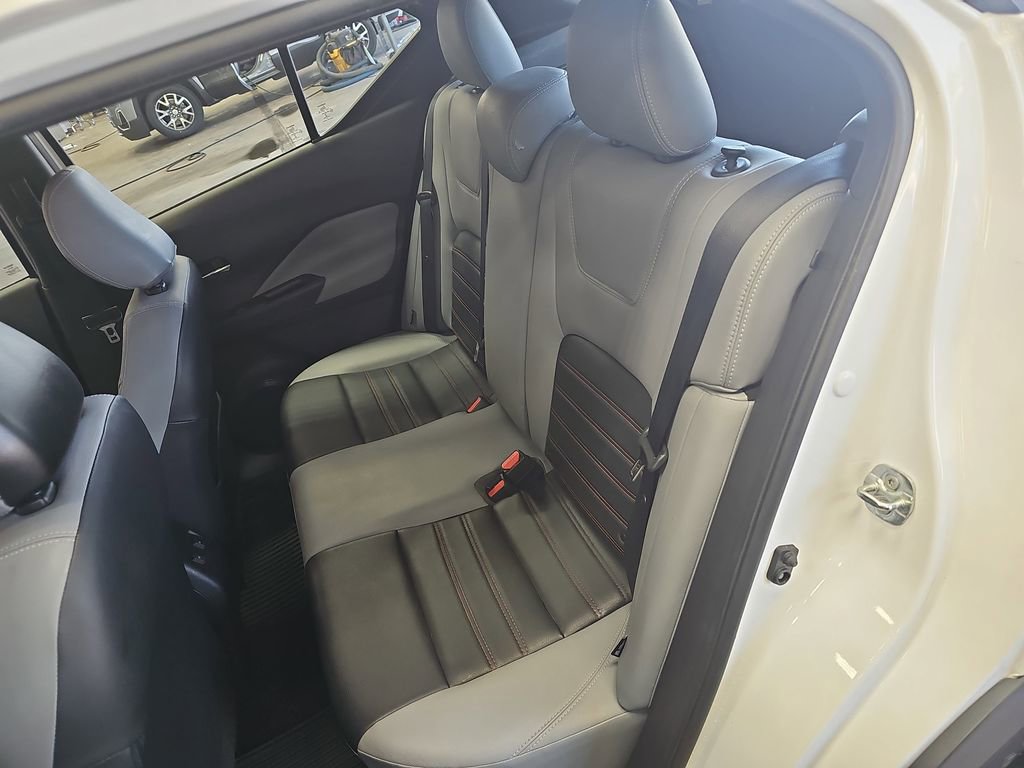 Used 2022 Nissan Kicks SR w/ Premium Package FWD image 13