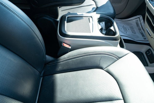 Used 2024 Chrysler Pacifica Touring-L FWD image 44