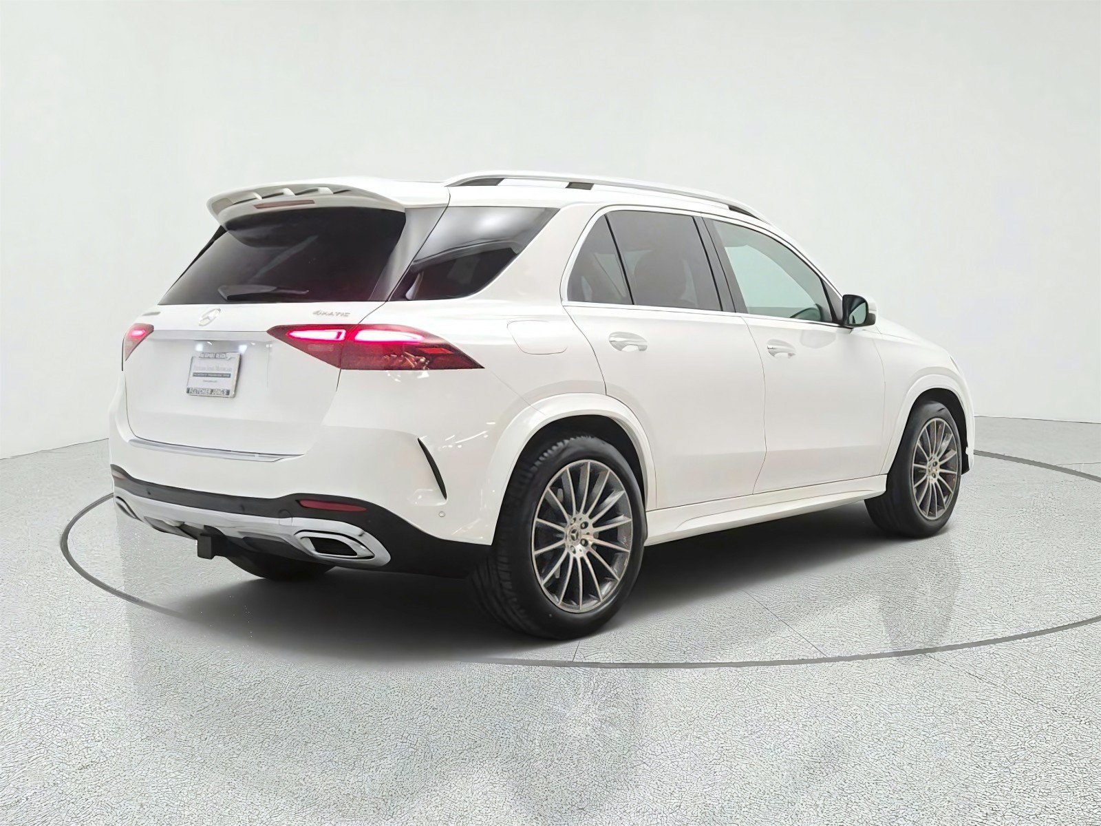 Used 2024 Mercedes-Benz GLE 350 4MATIC image 5