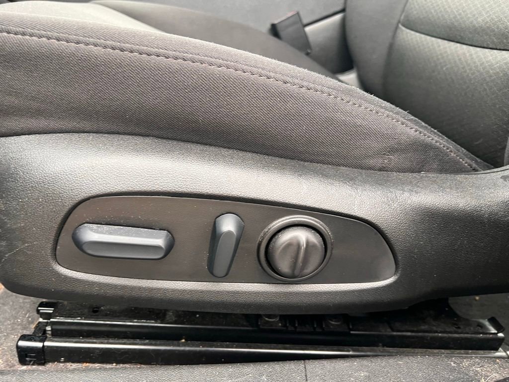 Used 2024 Chevrolet Malibu LT image 10