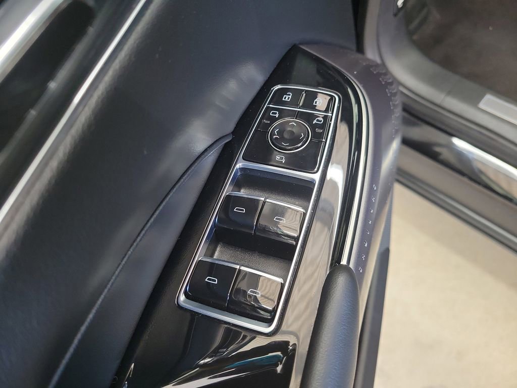 Used 2024 Cadillac Lyriq Sport w/ LPO, Floor Liner Package AWD/4WD image 23