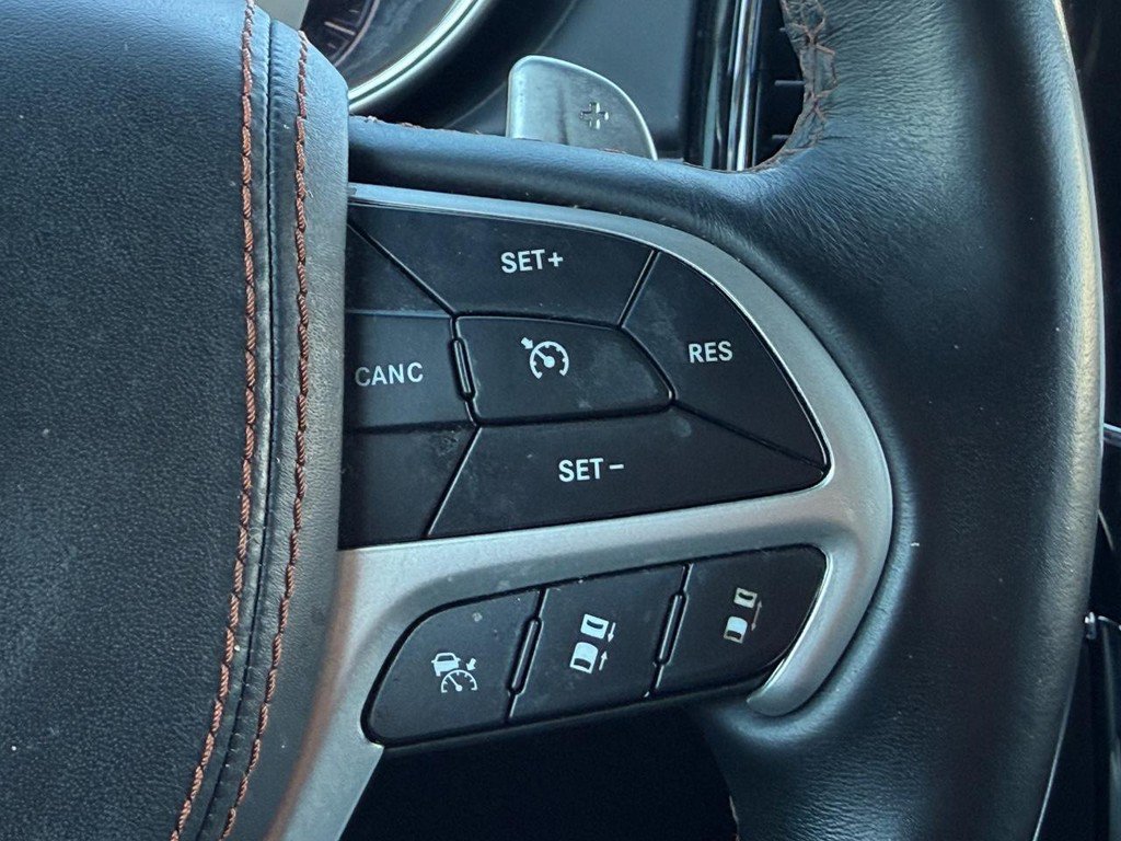 Used 2019 Jeep Grand Cherokee Summit image 16