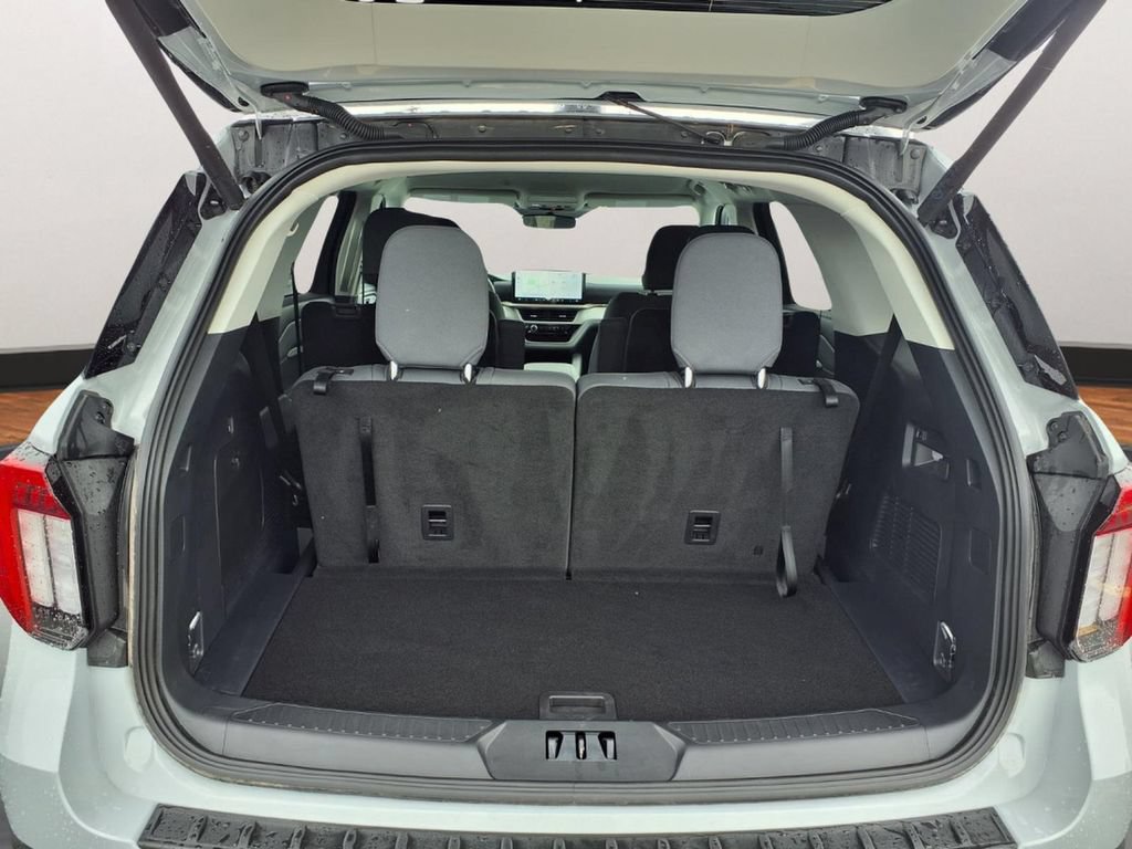 New 2026 Ford Explorer Active AWD/4WD image 22