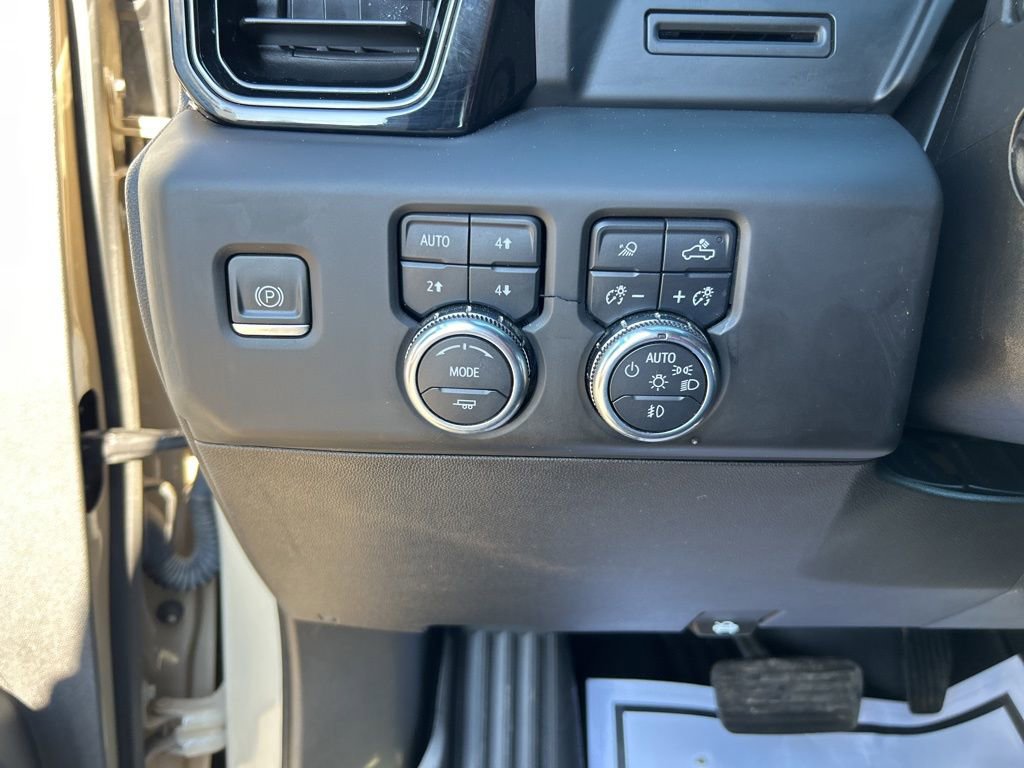 Used 2022 GMC Sierra 1500 AT4 w/ AT4 Preferred Package image 26