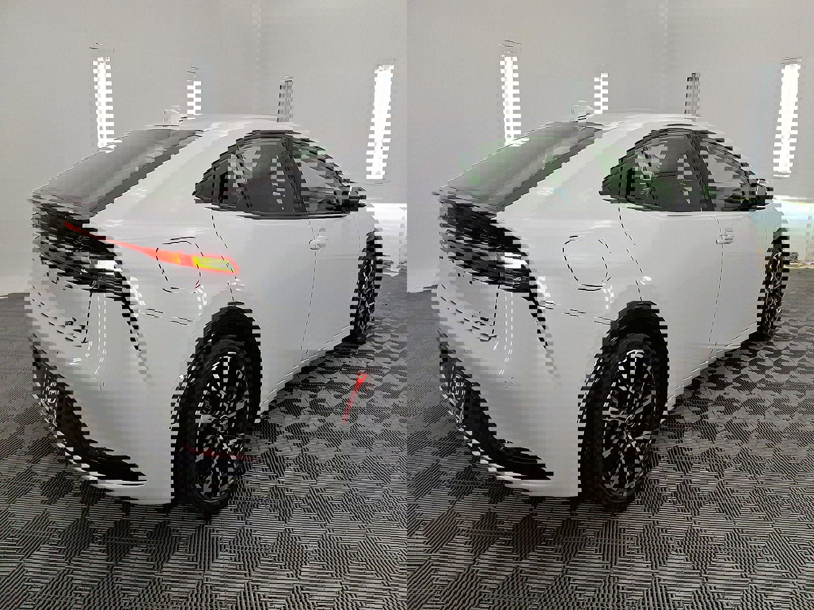 Used 2023 Toyota Prius Prime XSE image 25