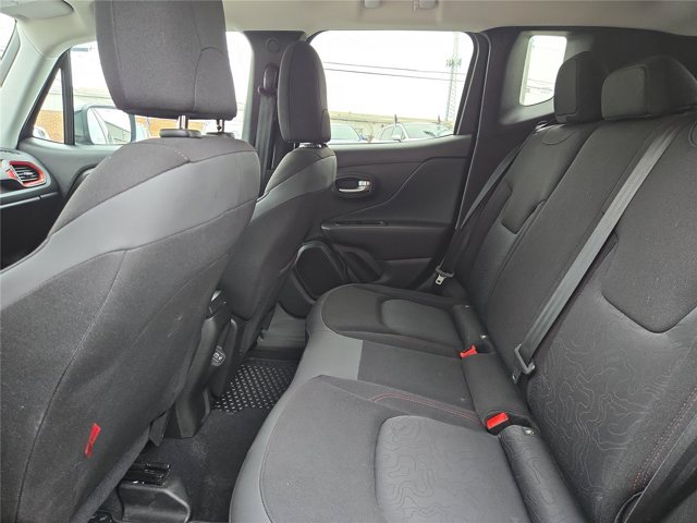 Used 2023 Jeep Renegade Trailhawk AWD/4WD image 56
