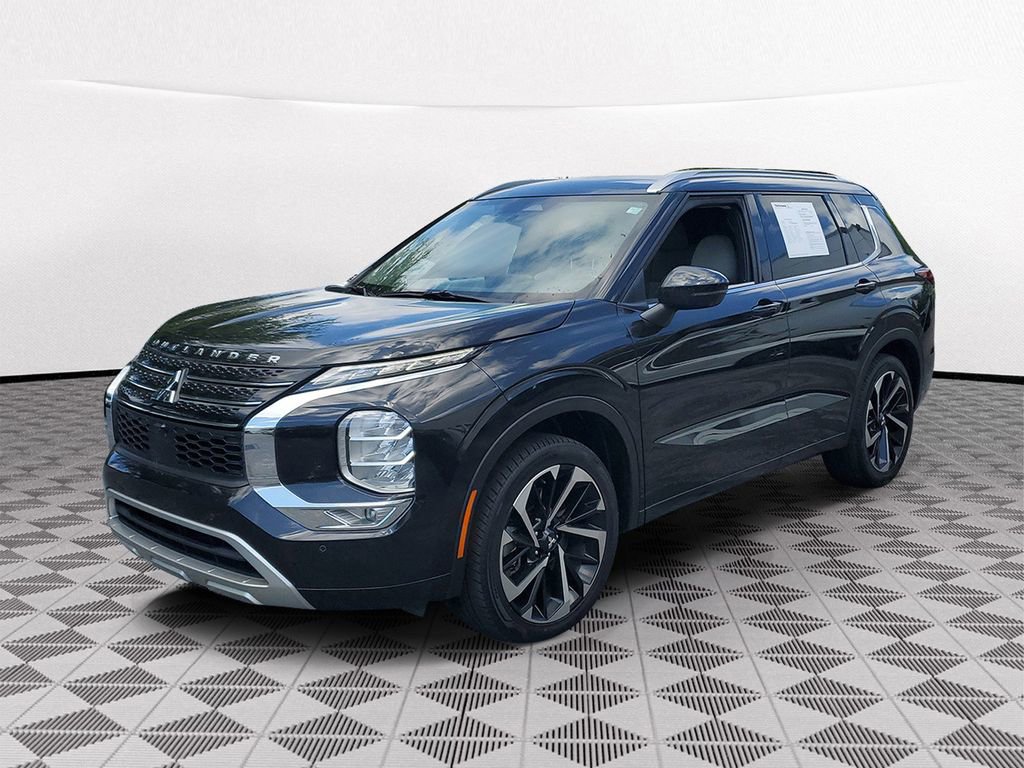 Used 2022 Mitsubishi Outlander SEL image 3