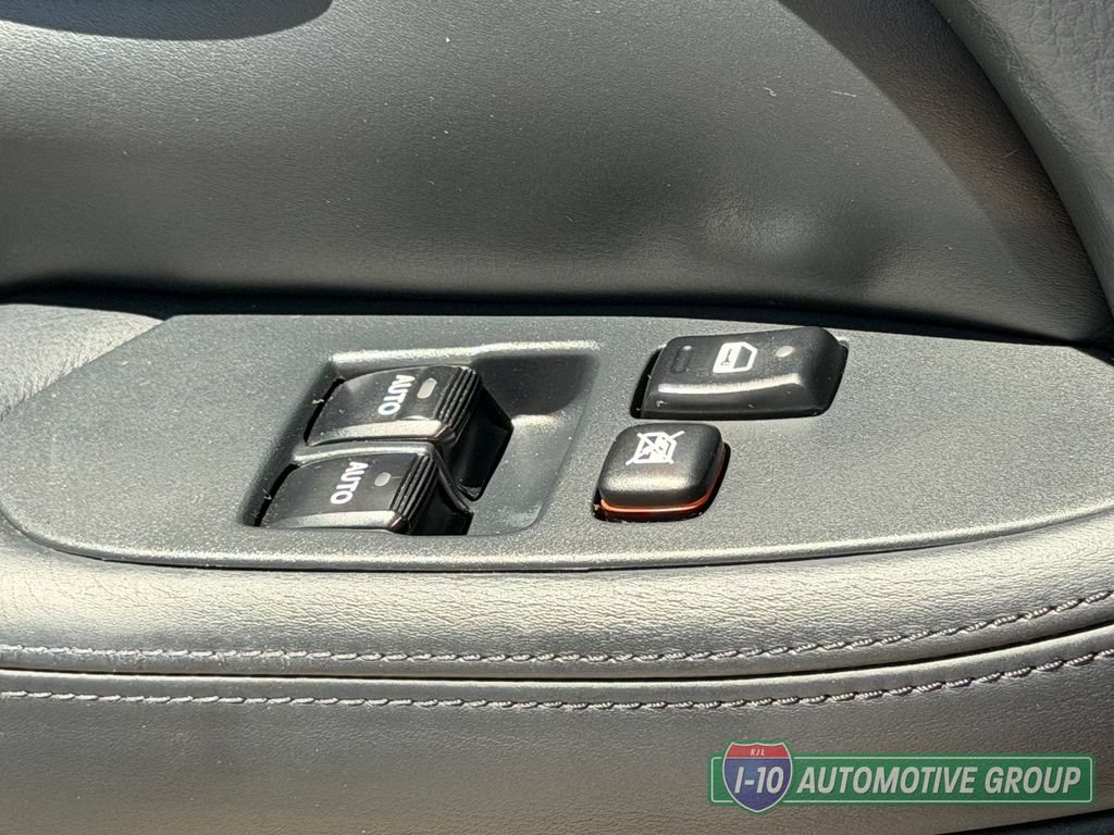 Used 2003 Lexus SC 430 Convertible RWD image 14