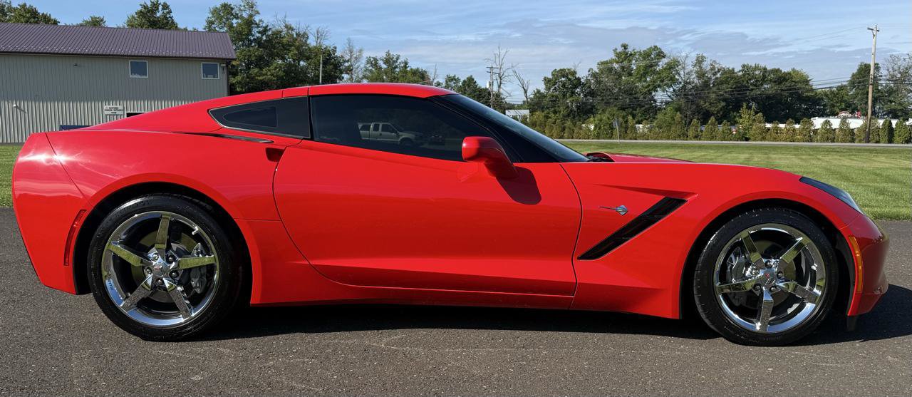Used 2014 Chevrolet Corvette Stingray Coupe w/ 3LT Preferred Equipment Group RWD image 7