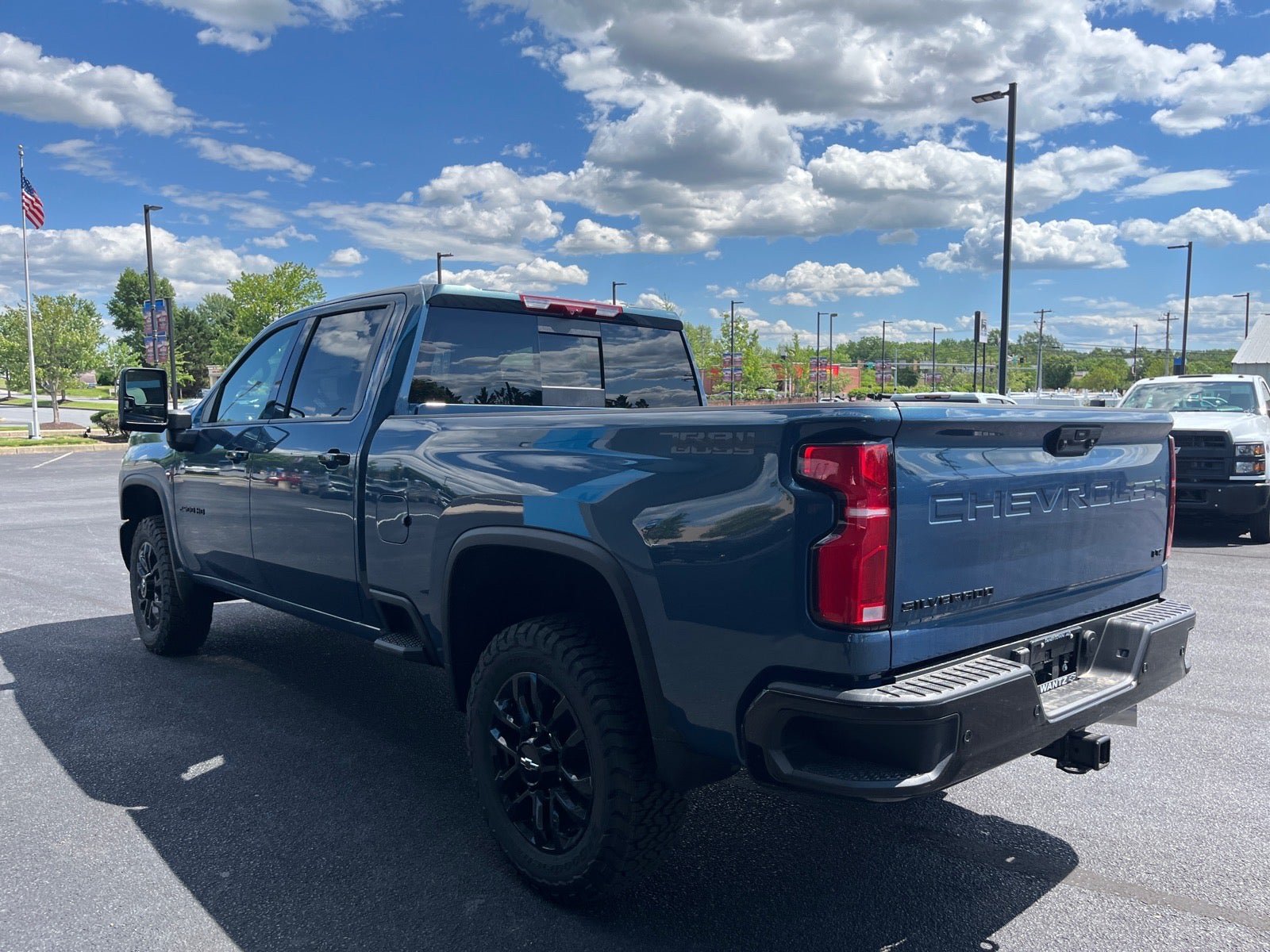 New 2026 Chevrolet Silverado 2500 LTZ w/ LTZ Plus Package AWD/4WD image 8