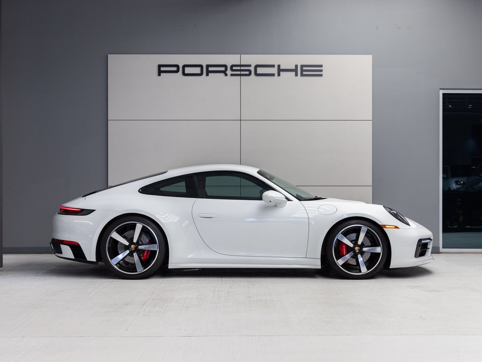 Certified 2024 Porsche 911 Carrera S RWD image 8