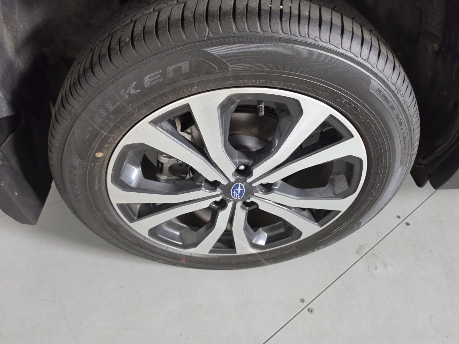 Certified 2024 Subaru Forester Limited AWD/4WD image 12