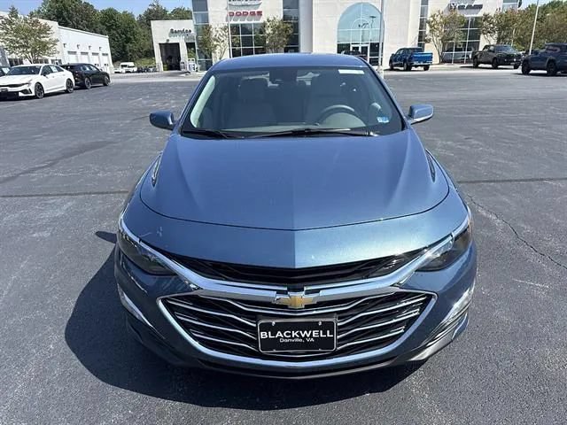 Used 2024 Chevrolet Malibu LS FWD image 2