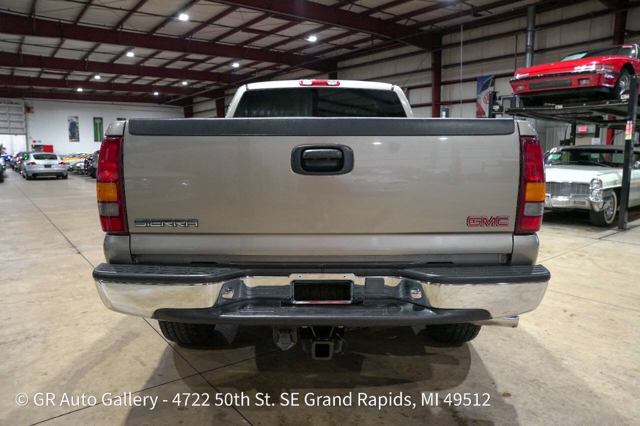 Used 2001 GMC Sierra 1500 4x4 Extended Cab w/ SLT Marketing Option Pkg image 7