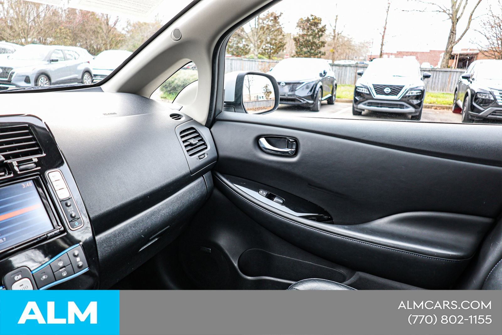 Used 2015 Nissan Leaf SL w/ Premium Package image 39