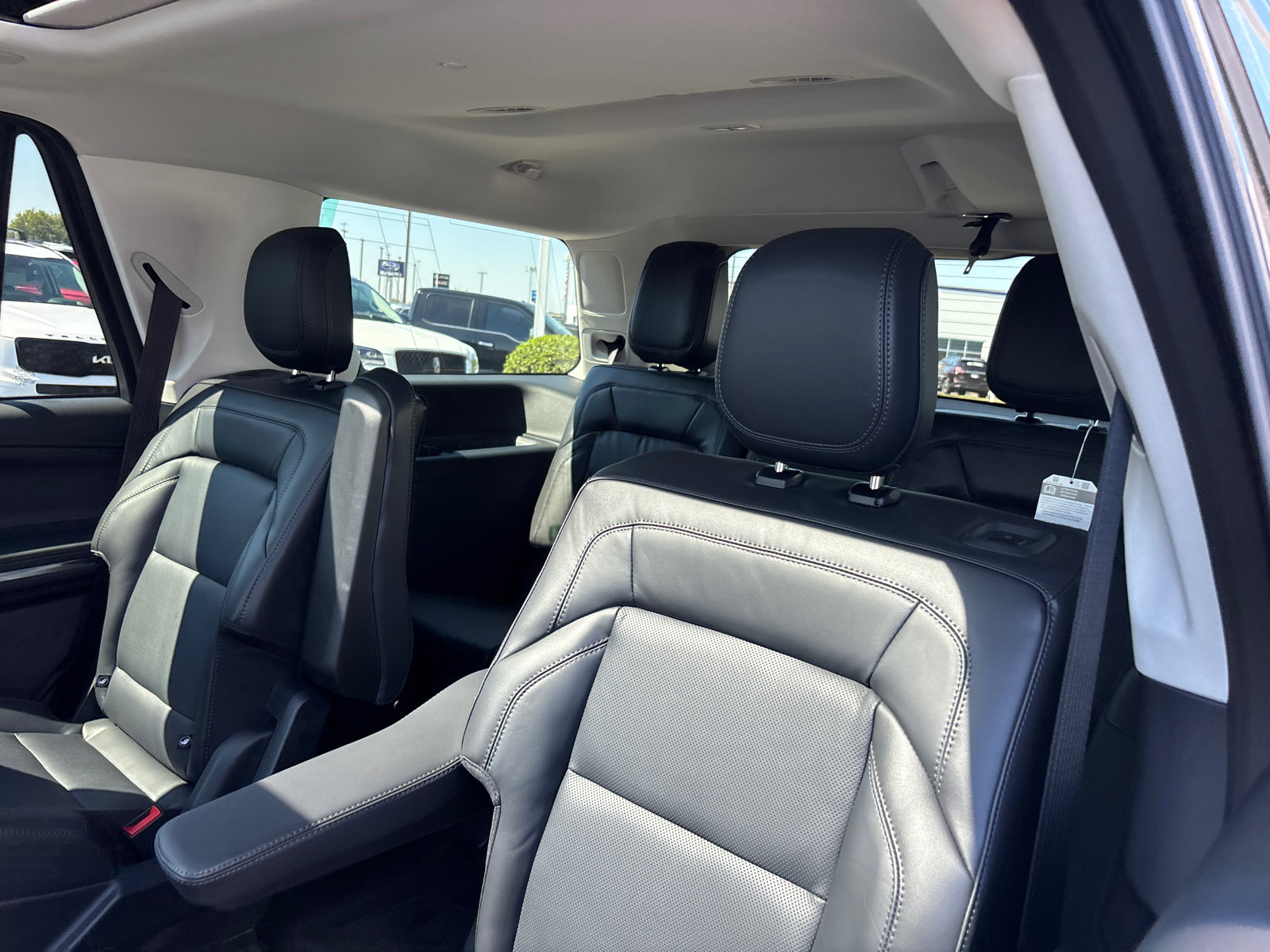 New 2025 Lincoln Navigator Reserve image 27