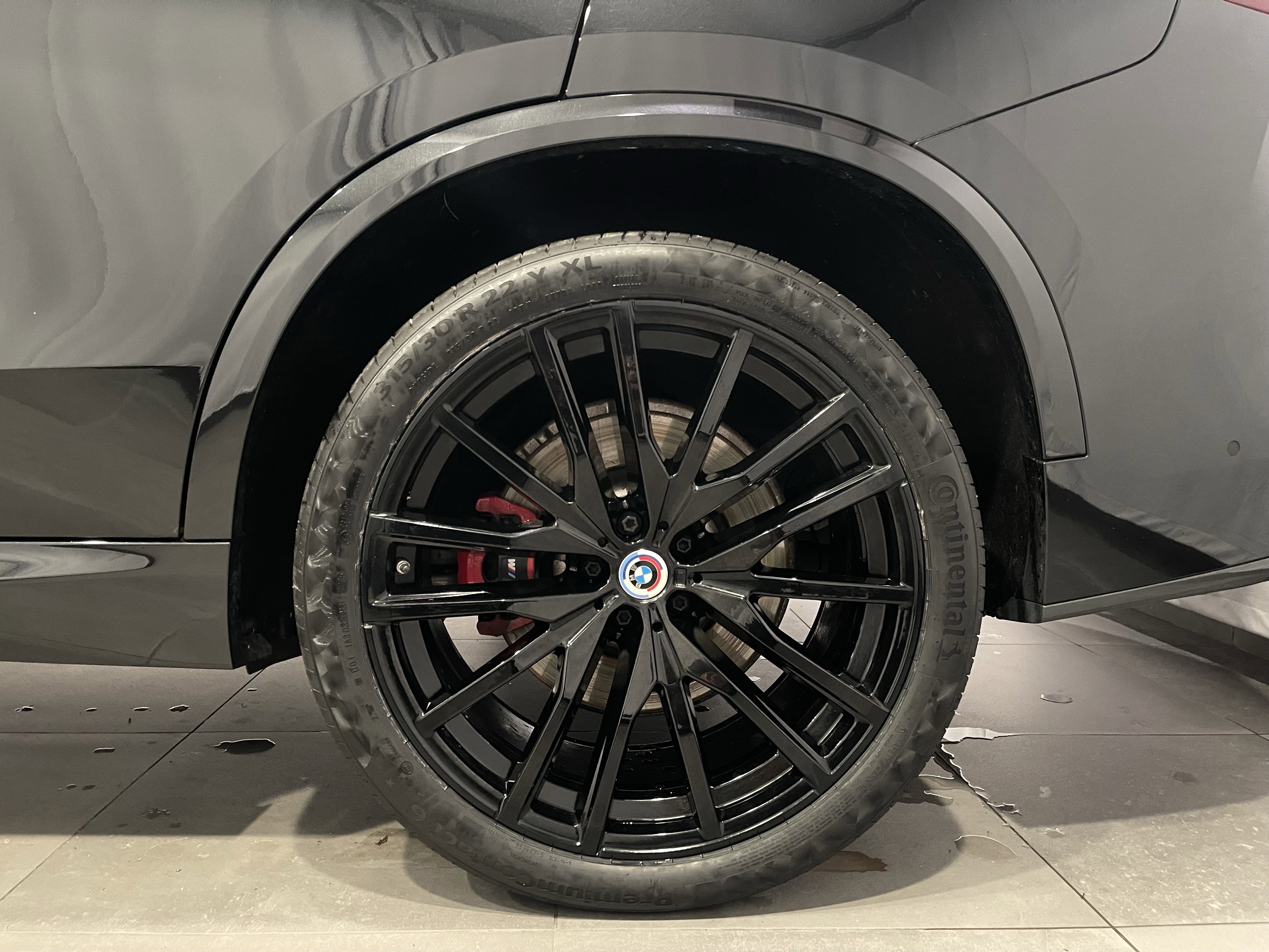 Certified 2023 BMW X5 M50i w/ Executive Package image 8