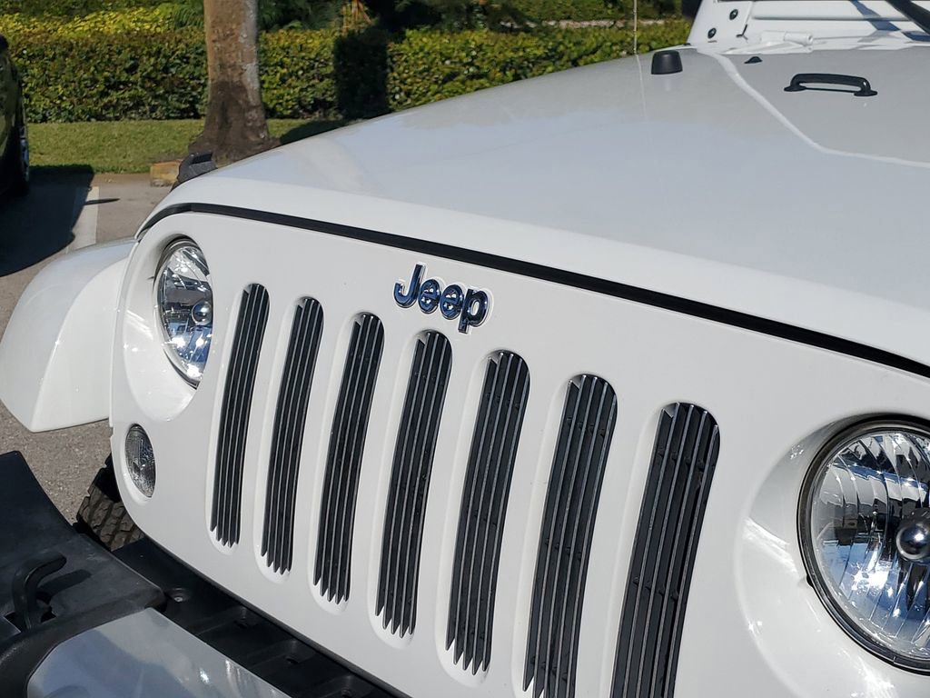 Used 2015 Jeep Wrangler Unlimited Sahara w/ Trailer Tow Group image 10