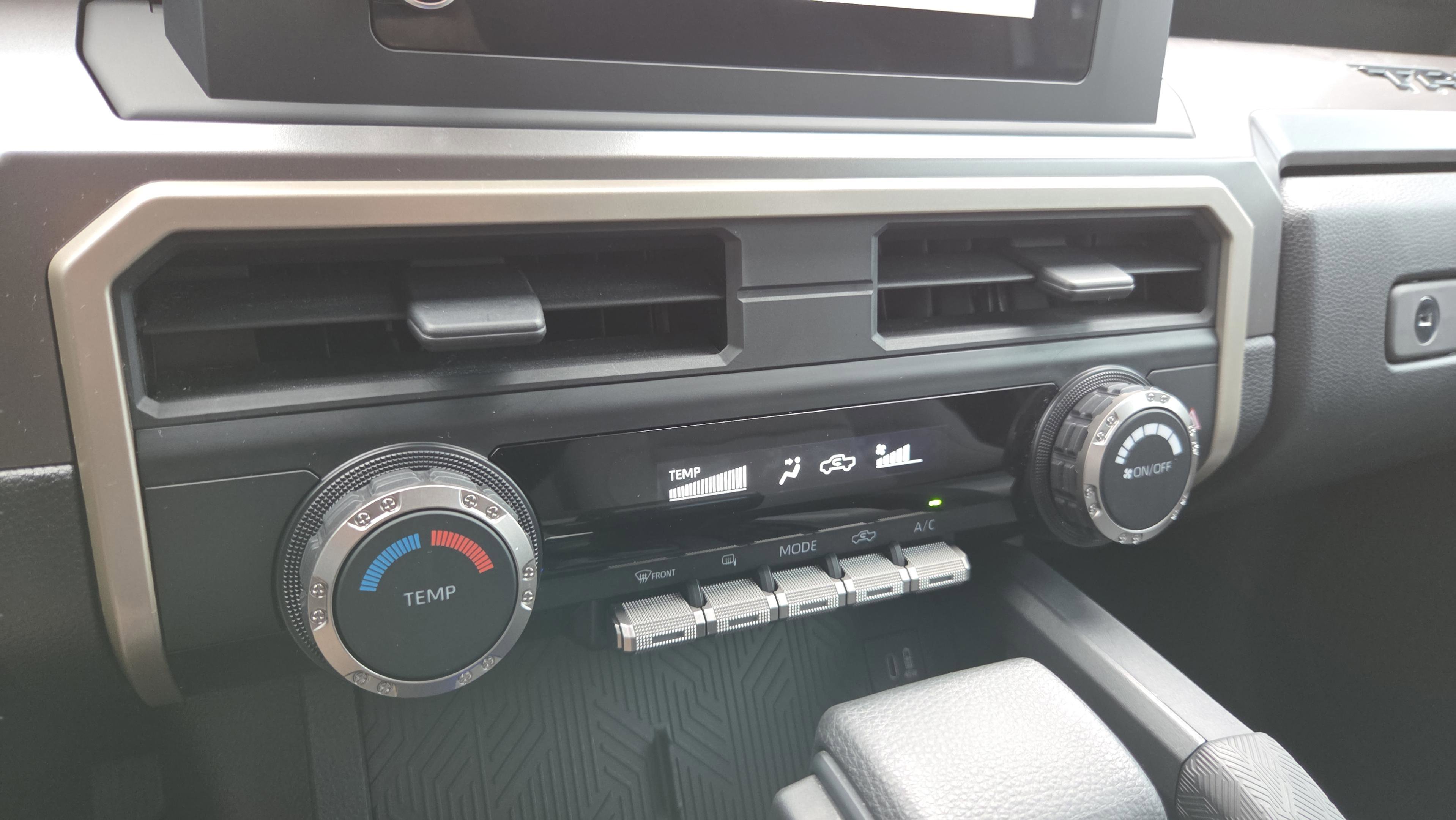 Used 2024 Toyota Tacoma SR5 image 15