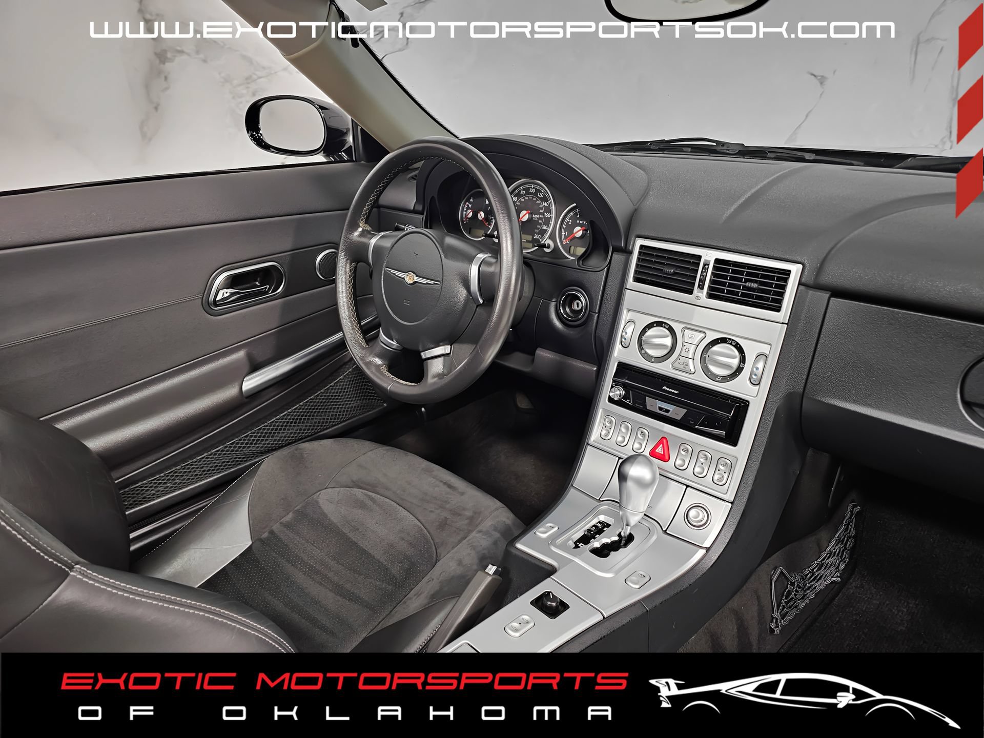 Used 2005 Chrysler Crossfire SRT-6 RWD image 3