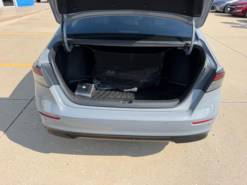 Used 2025 Honda Accord Touring image 4