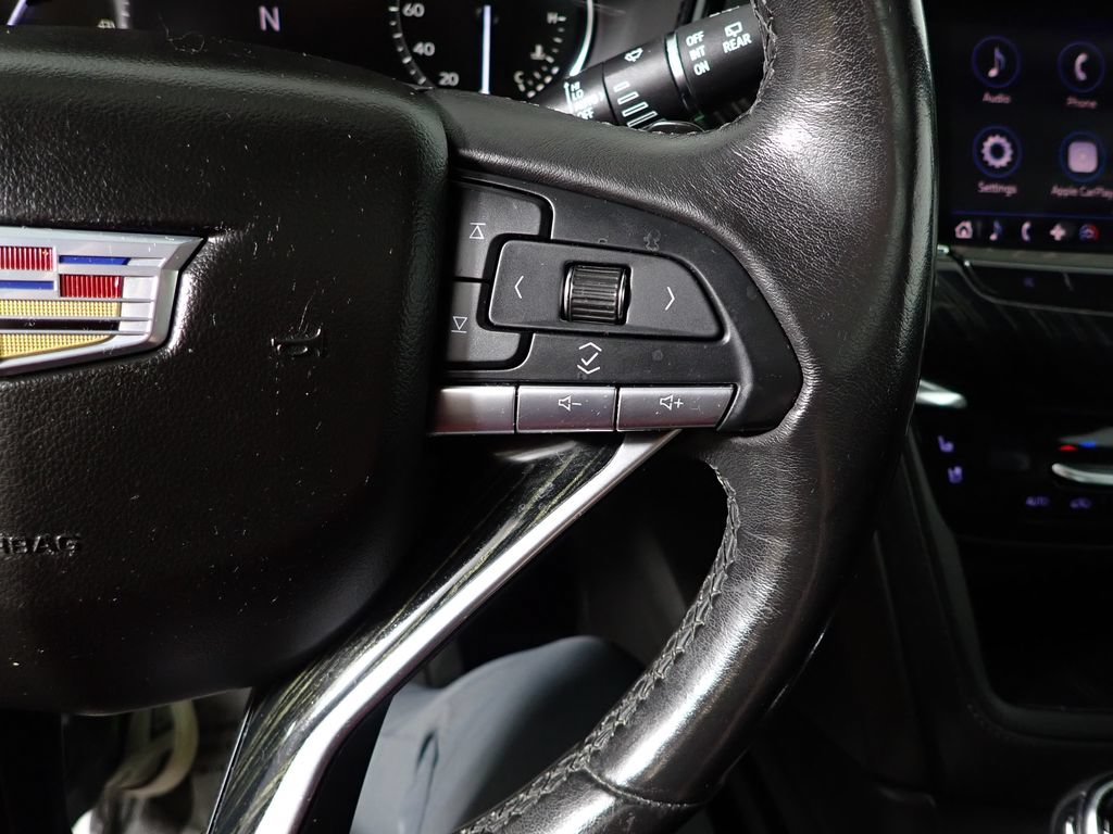 Used 2020 Cadillac XT6 Premium Luxury FWD image 31