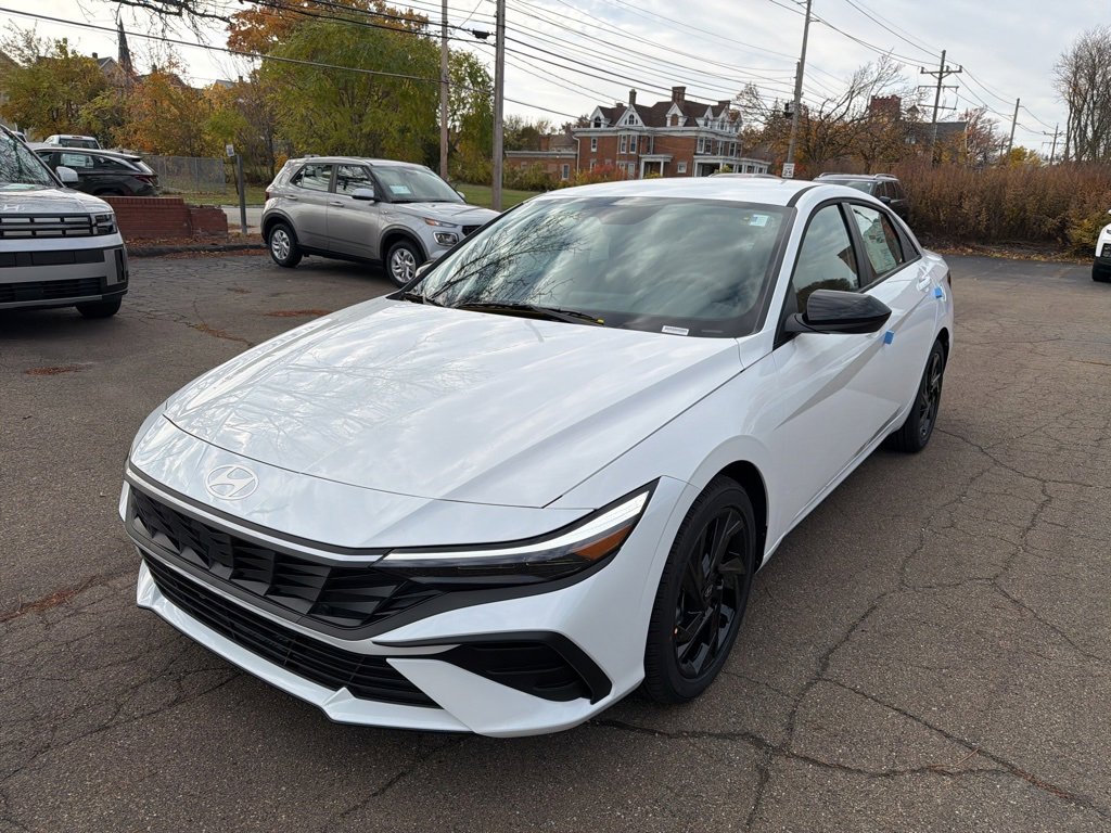New 2026 Hyundai Elantra Sport image 3