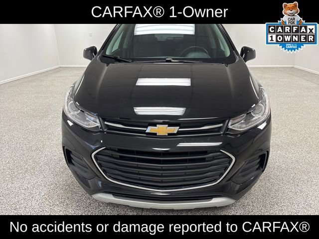 Used 2022 Chevrolet Trax LT w/ LT Convenience Package image 2