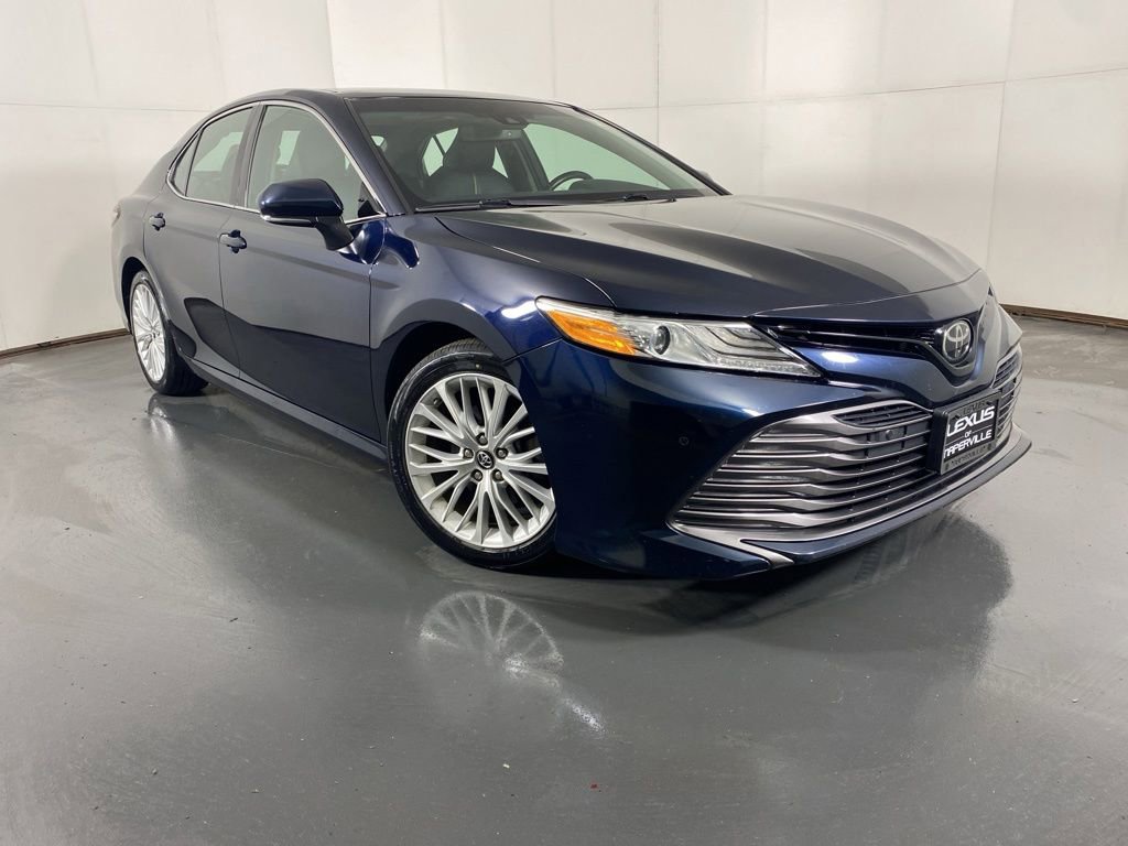 Used 2018 Toyota Camry XLE FWD image 4